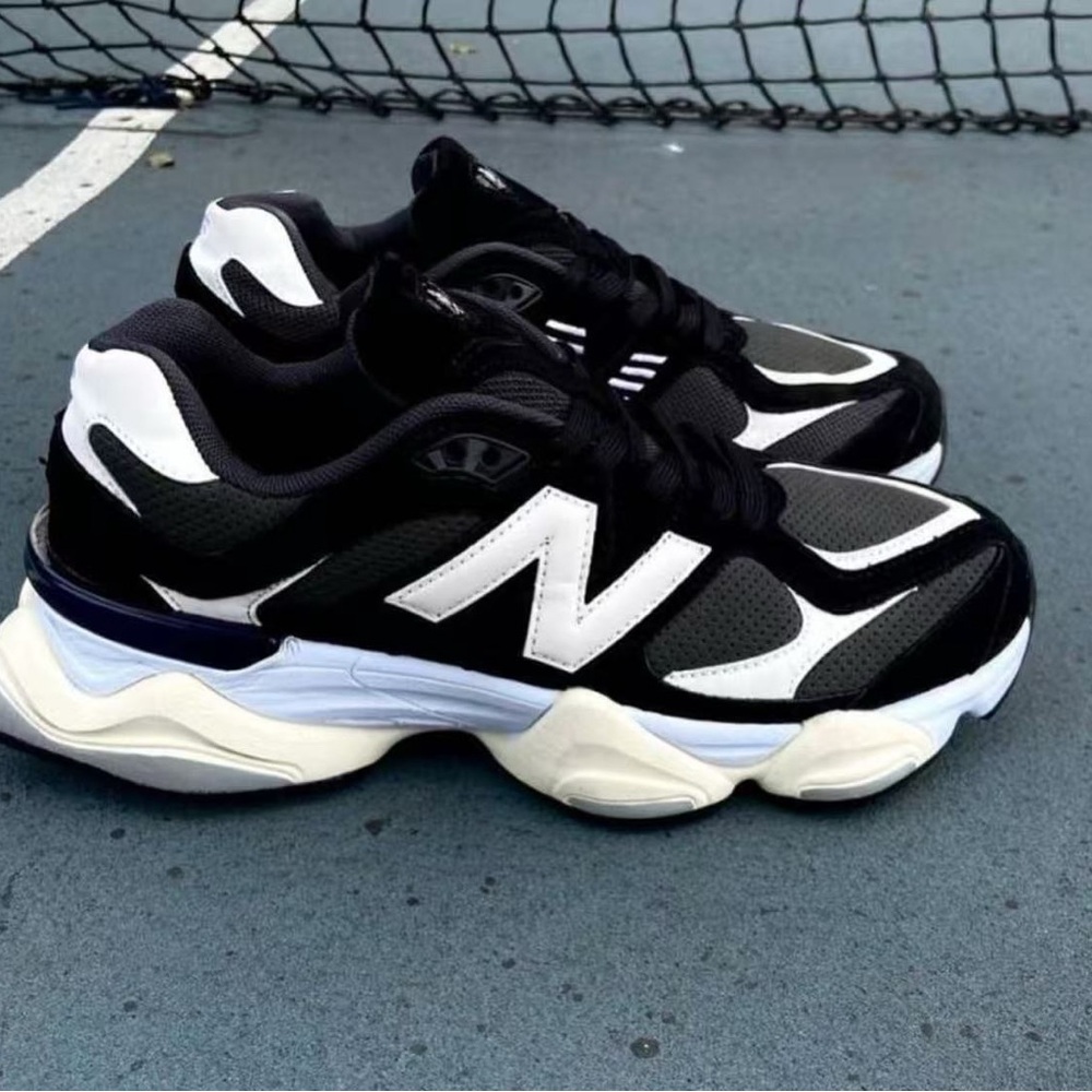 New Balance Black and White Athletic Shoes
